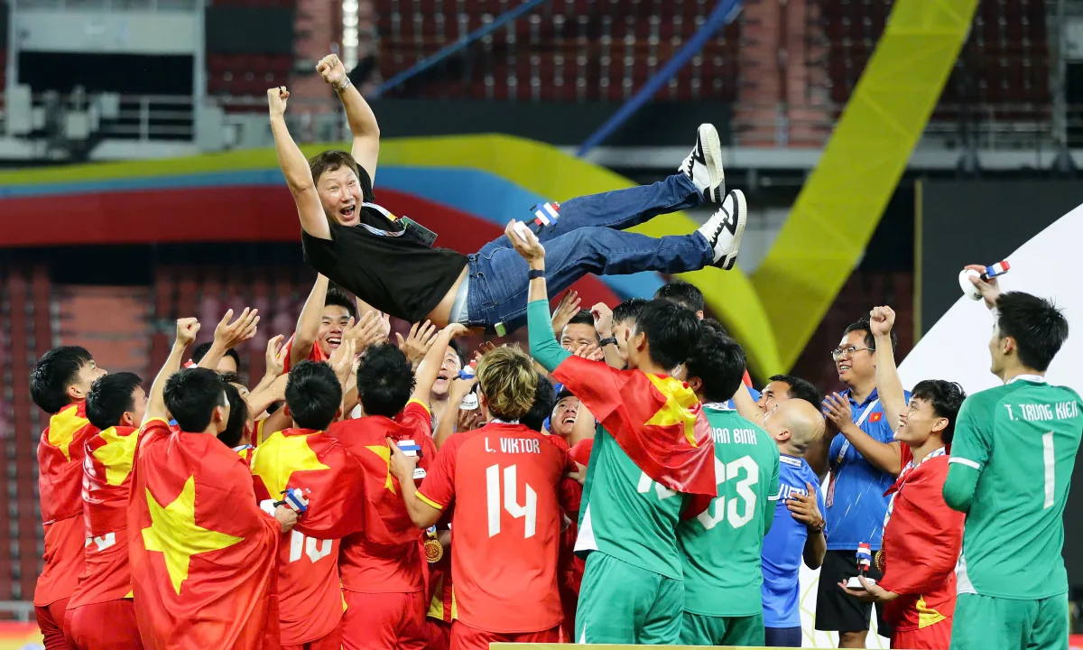 U23 Việt Nam, Đình Bắc thắng giải ở Cup Chiến thắng